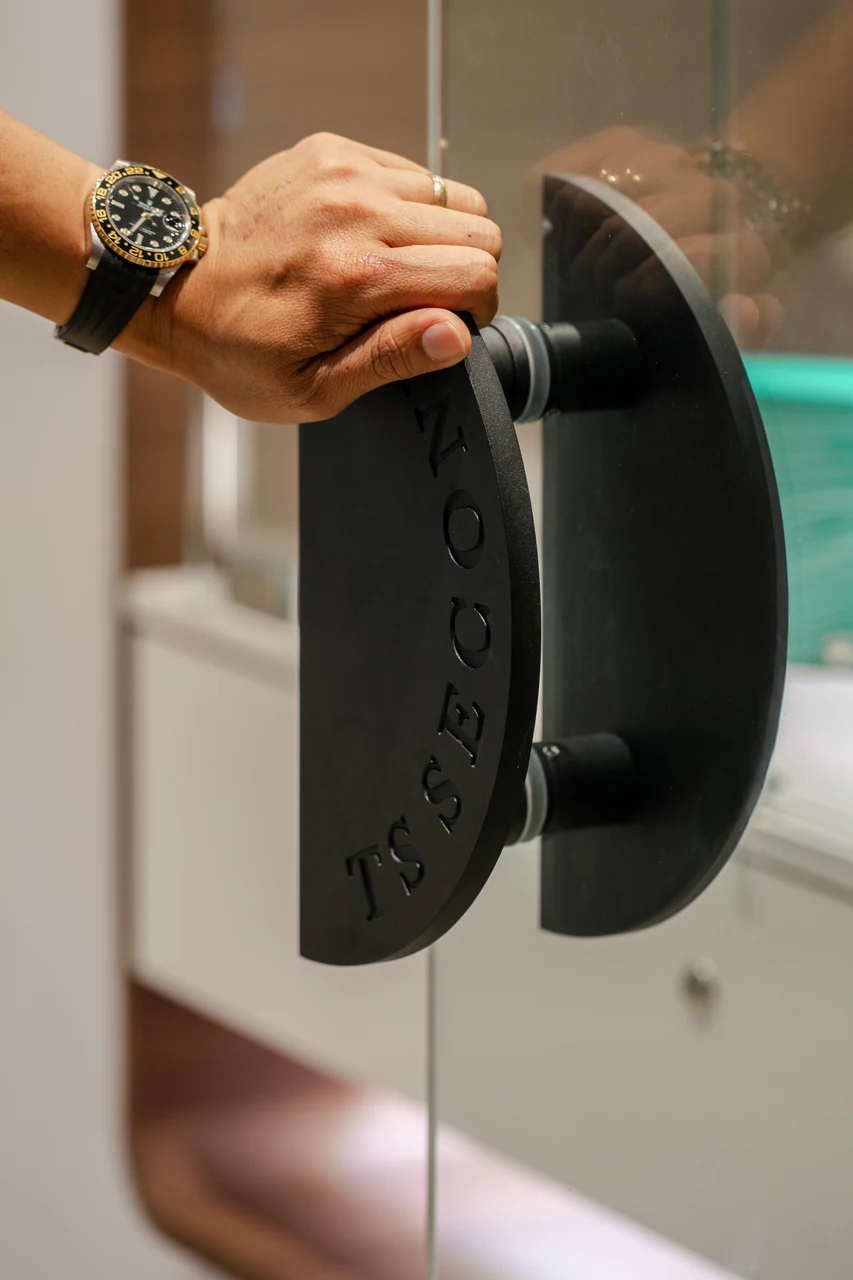 The touch of a handle