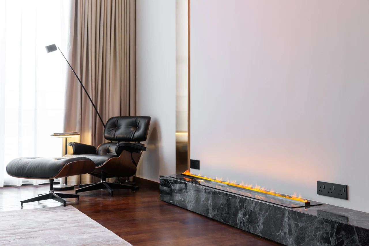 The Manor KLCC — Light / stillness
