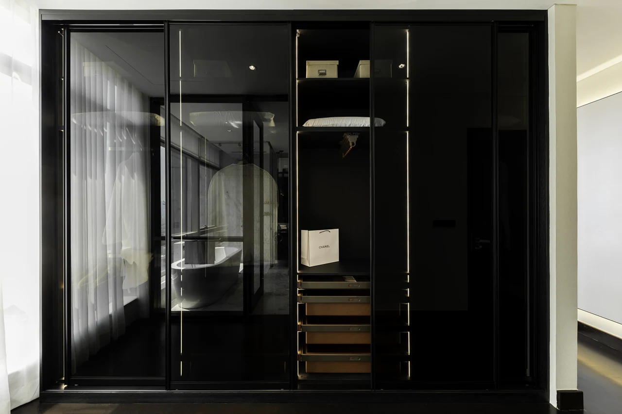 Banyan Tree Residence, photograph 13