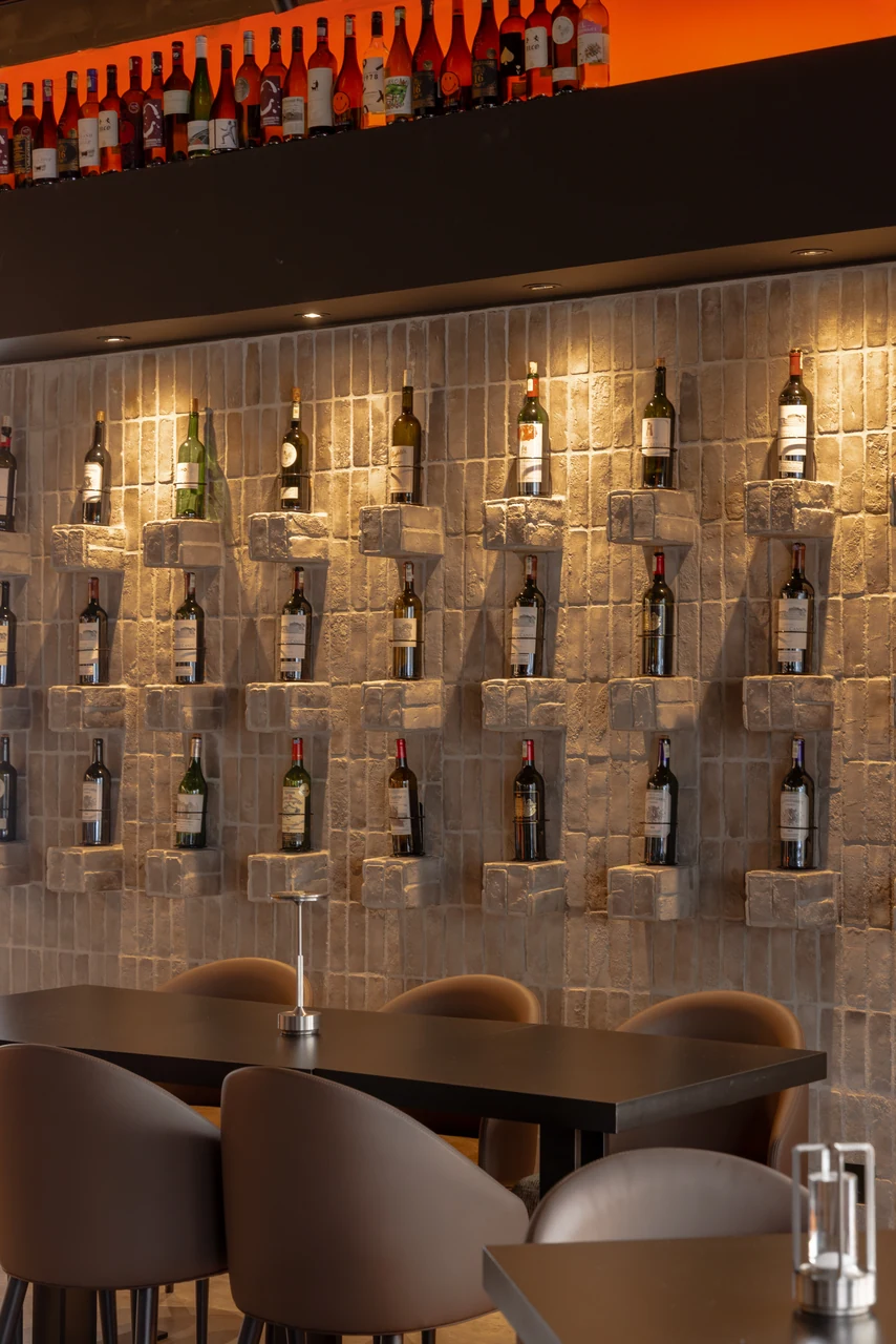 E@T restaurant, photograph 11
