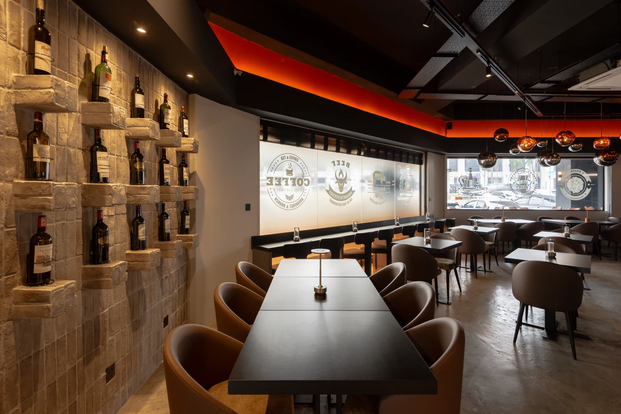 E@T restaurant, photograph 9